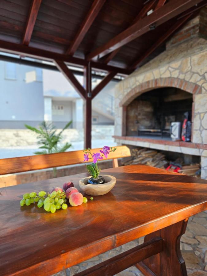 Apartmani Dado Cavle Exterior photo